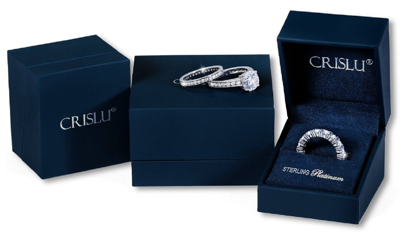 Crislu Classic 3 Stone Ring for Timeless Elegance