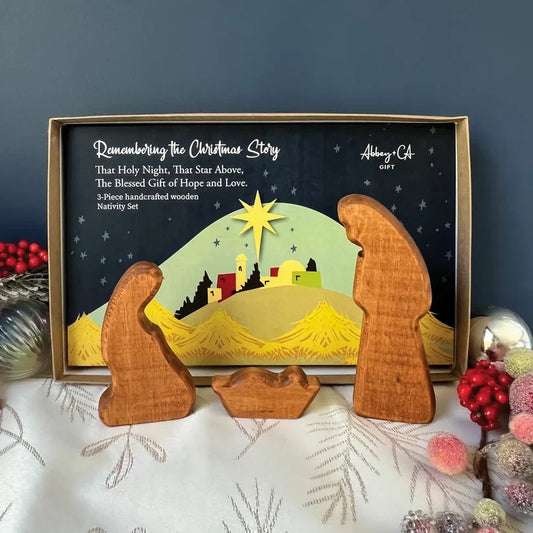 3 PC CEDAR NATIVITY SET GIFT BOXED