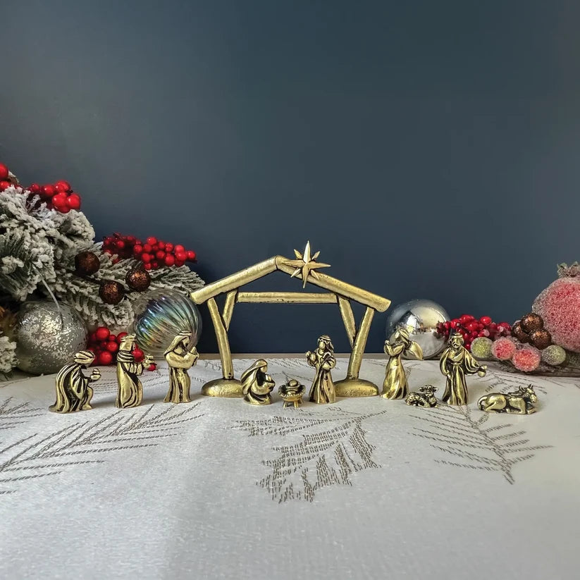 11 PC BO MINI NATIVITY FIGURE SET, BOXED