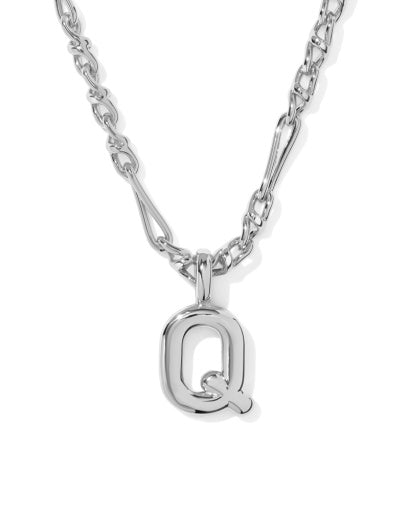 BUBBLE LETTER Q SHORT PENDANT NECKLACE SILVER