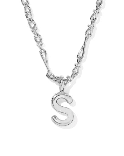 BUBBLE LETTER S SHORT PENDANT NECKLACE SILVER