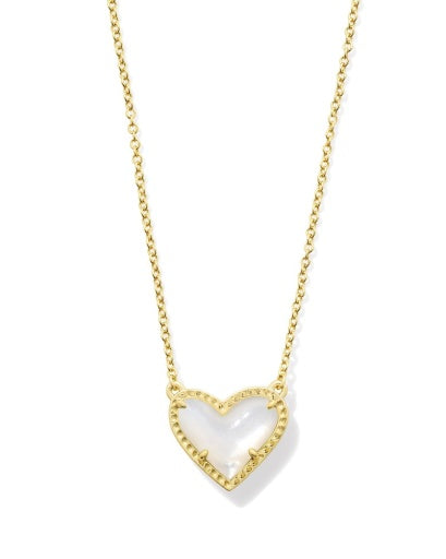Ari Heart Pendant Necklace in Gold Ivory Mother of Pearl
