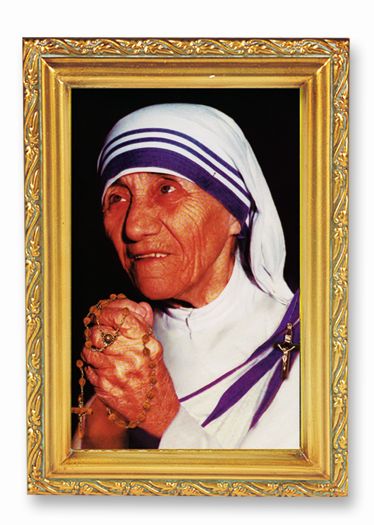 St. Teresa of Calcutta Picture Framed Wall Art Decor Small, Antique Gold-Leaf Finished Frame with Acantus-Leaf Edging