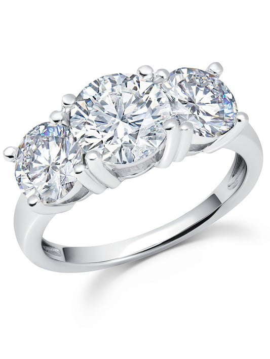 Crislu Classic 3 Stone Ring for Timeless Elegance