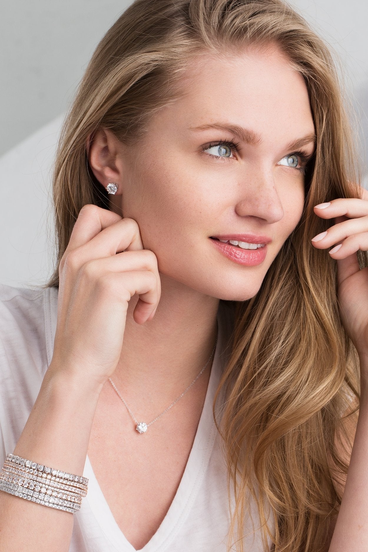 Crislu Solitaire Brilliant Stud Earrings Finished in Pure Platinum